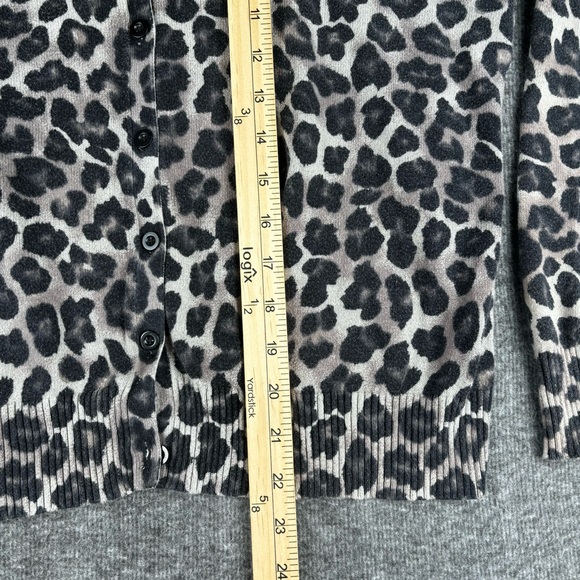St. John's Bay Animal Print Sweater Cardigan Size Large Petite - Picture 4 of 5
